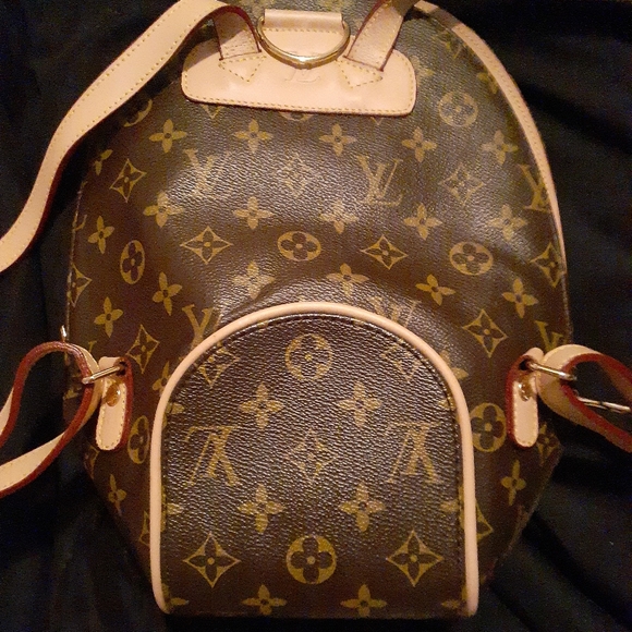 COPY - Louis Vuitton Ellepsie Monogram back pack - Picture 4 of 4